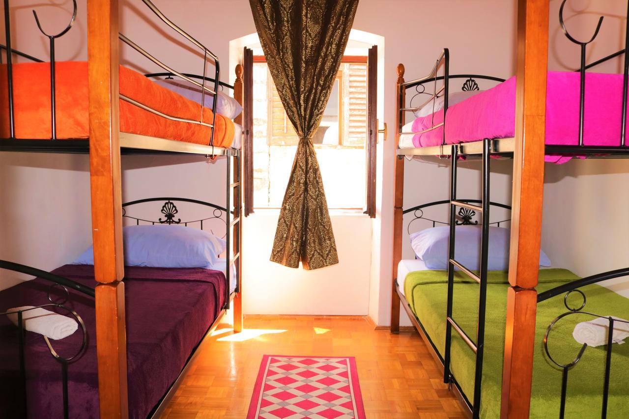 Hostel Alma 2 Poreč Extérieur photo