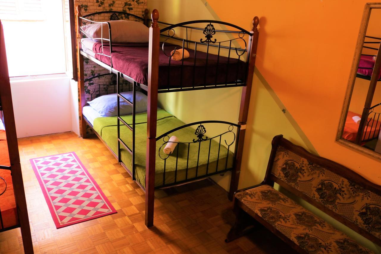 Hostel Alma 2 Poreč Extérieur photo