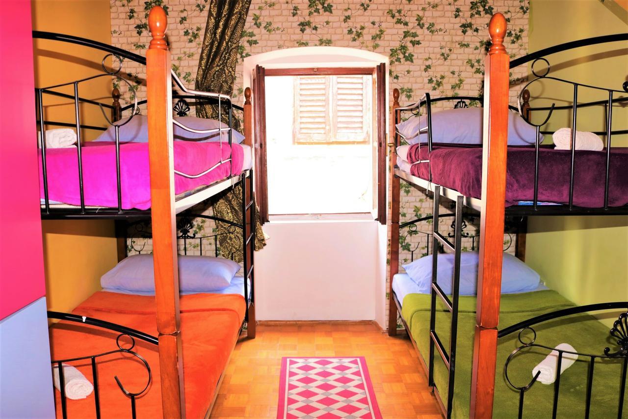 Hostel Alma 2 Poreč Extérieur photo